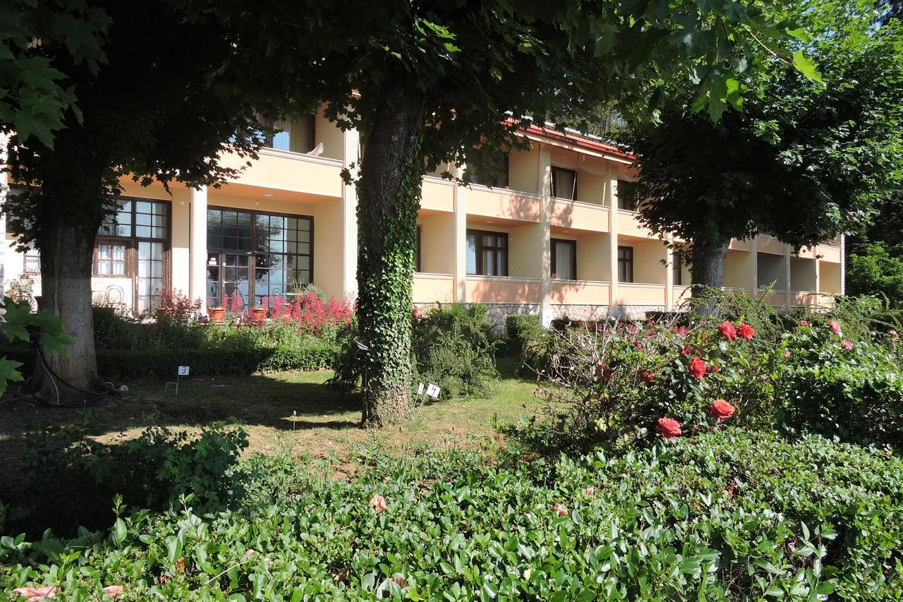Lakeview Hotel And Resort Otesevo Exterior foto